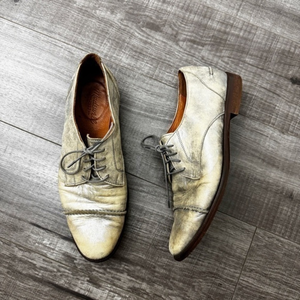 Madewell Serge Distressed Silver Cream Lace Up Flat Leather Size 6 1/2 (6.5)